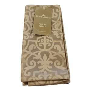 Royal Velvet cloth napkins
